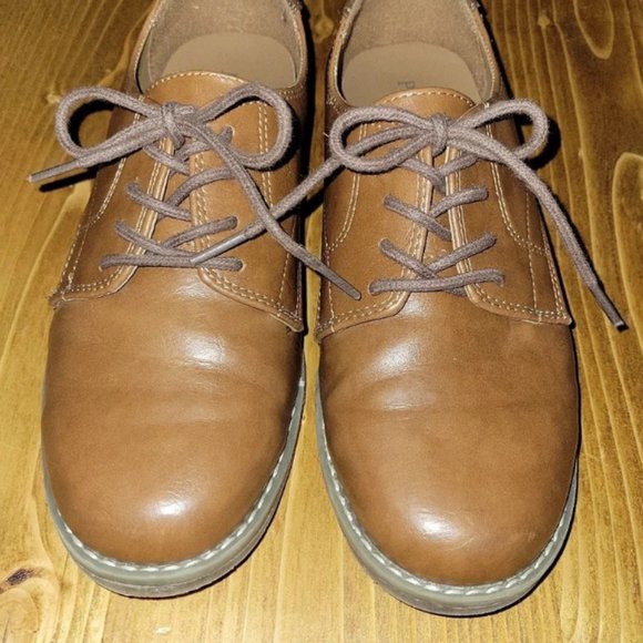 Children's Place Brown Dress Shoes - Picture 3 of 3